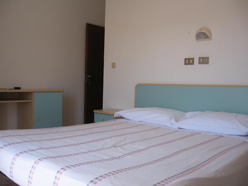 Hotel Montecarlo Nord 리미니 외부 사진